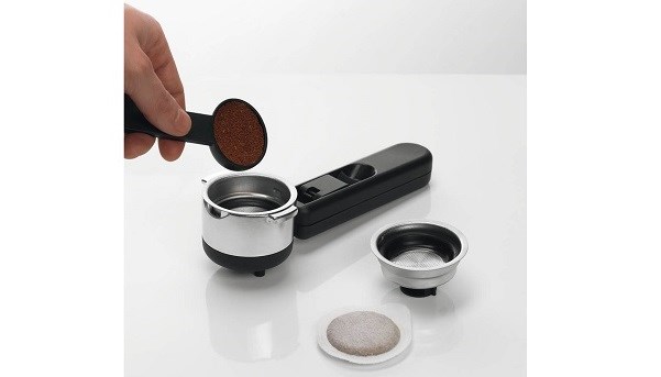 DeLonghi EC 156.B Komfortní příprava